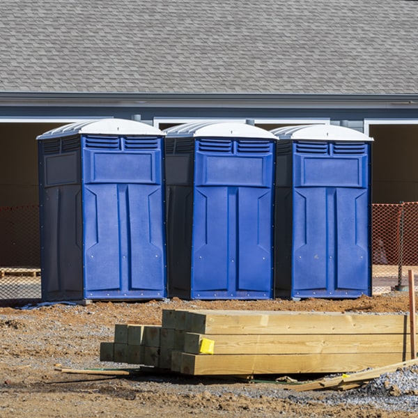 what is the maximum capacity for a single portable toilet in Hines OR